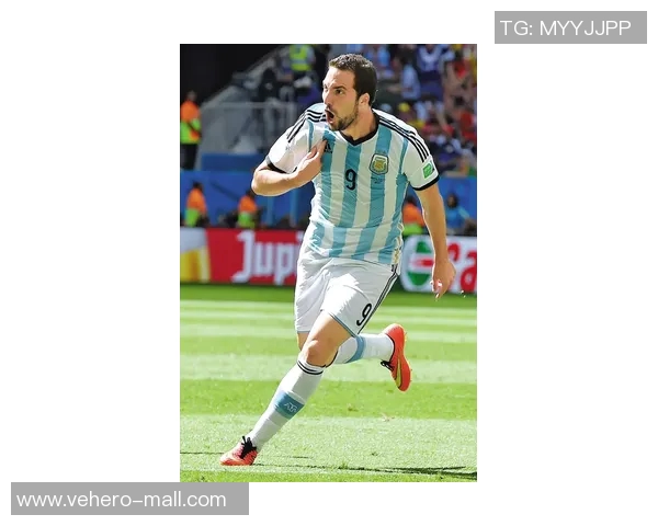 伊瓜因斩获西甲金靴,成为球队绝对核心